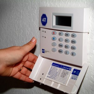 The Benefits of a Wireless Home Security Alarm System
