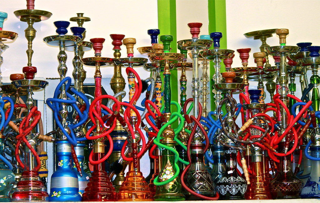 What to Consider When Buying a Hookah Online